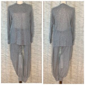 Morgan Mills AKWA-TEK Gray Thermal Loungewear Set.